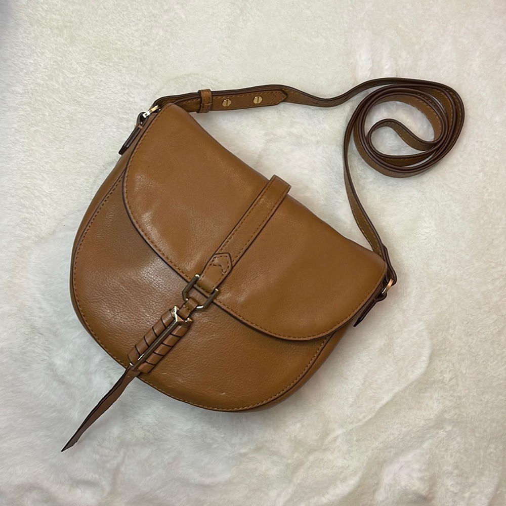 Stella & Dot- Covet- Sloan Saddle Crossbody- leather - Picture 2 of 15